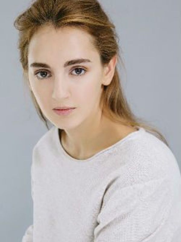 Юная голая девушка  ero-foto.fun -